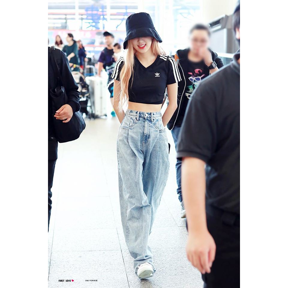 Áo croptop a | BigBuy360 - bigbuy360.vn