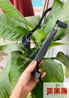 Móc áo nhựa đen người lớn