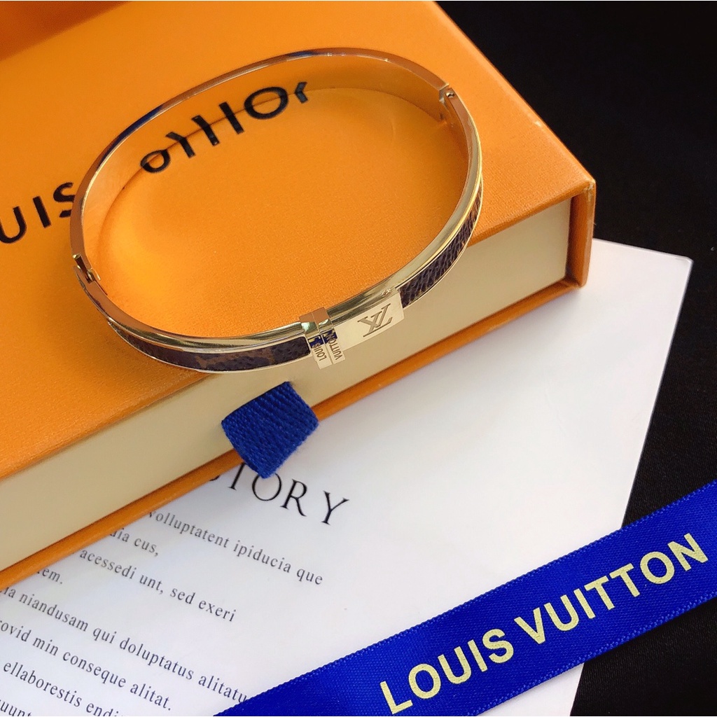 Lv Vòng Tay Louis Vuitton Bằng Thép Titan Dát Khảm Chữ Đơn Giản Cổ Điển Sang Trọng Không Phai Màu Không Phai Cho Nam Và Nữ