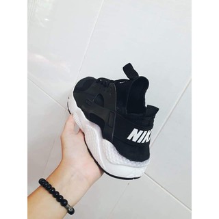 HUARACHE ĐEN
