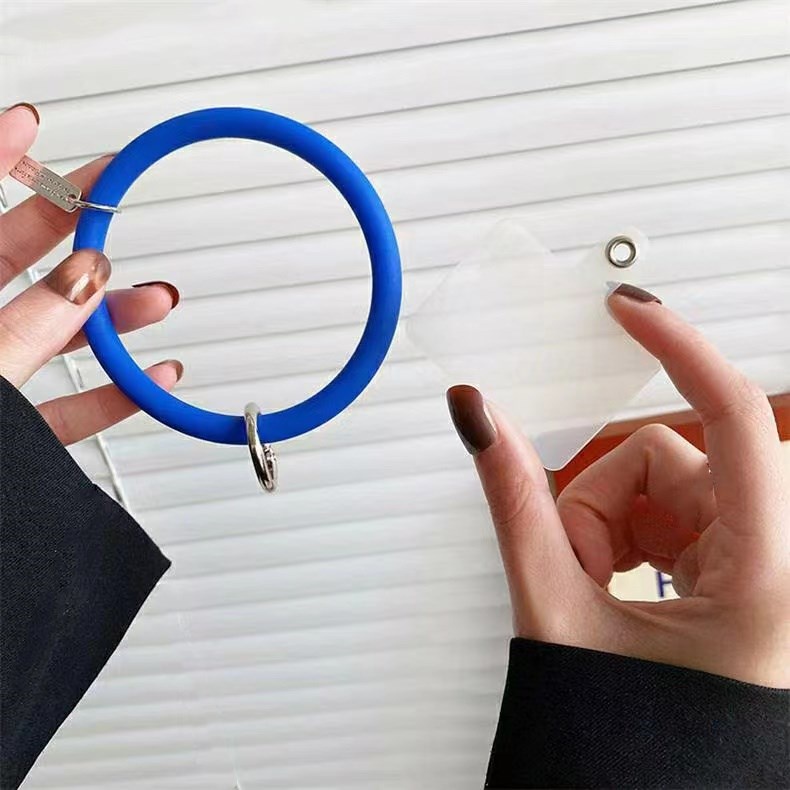 Móc Tròn Treo Điện Thoại Bằng Silicon Mềm Thiết Kế Nhiều Màu