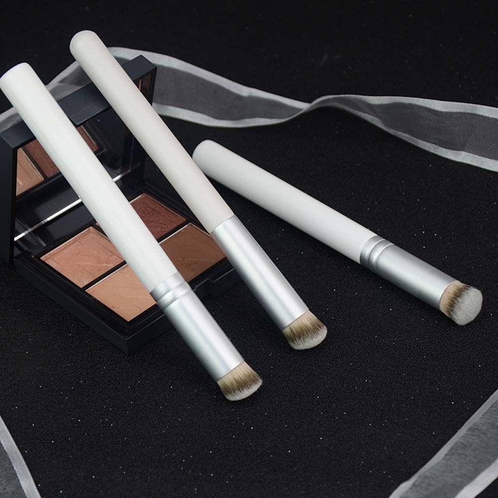 Cọ Trang Điểm Cán Gỗ Chuyên Nghiệp