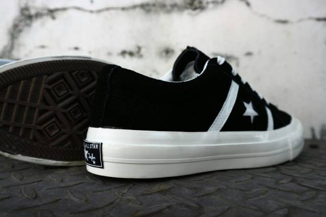 Giày Thể Thao Converse One Star Academy Màu Trắng Đen