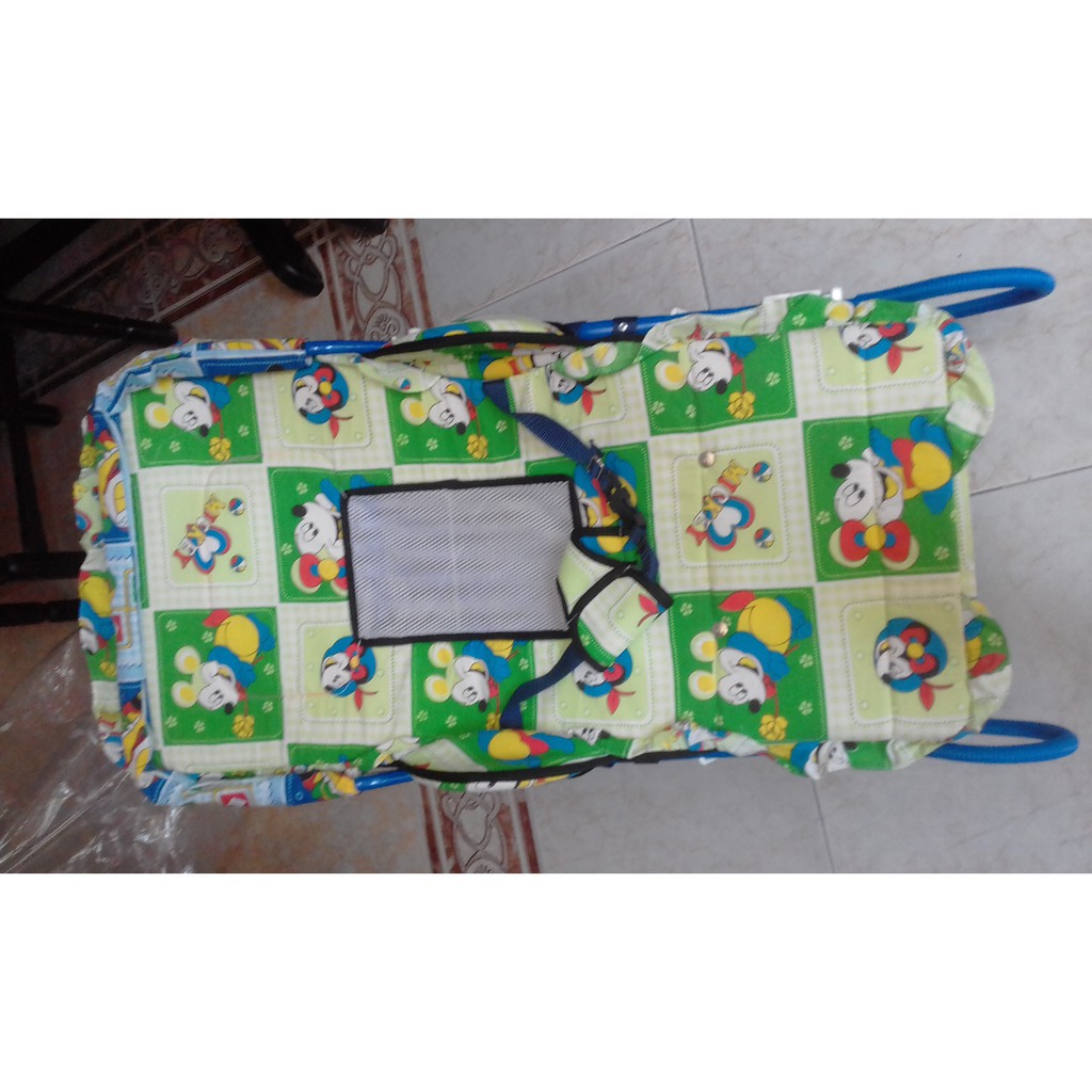 Xe ghế nằm - nhún ăn bột