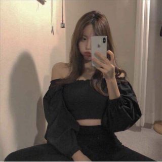 ÁO CROPTOP TRỄ VAI ( HÀNG QUẢNG CHÂU ULZZANG)