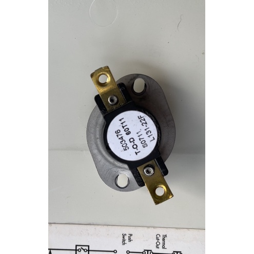 Rờ le nhiệt máy nước nóng