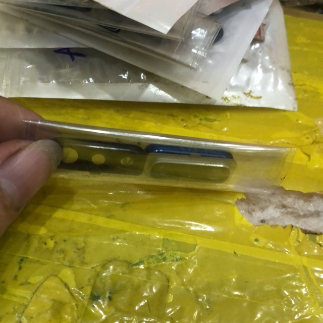 Kính camara sámung a70