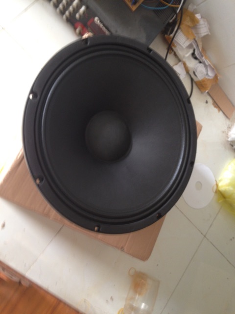 1 củ loa bas 40 MT col 75 từ 190 8omh