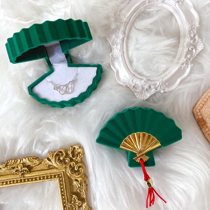 Hộp Đựng Trang Sức Hình Quạt Sáng Tạo
