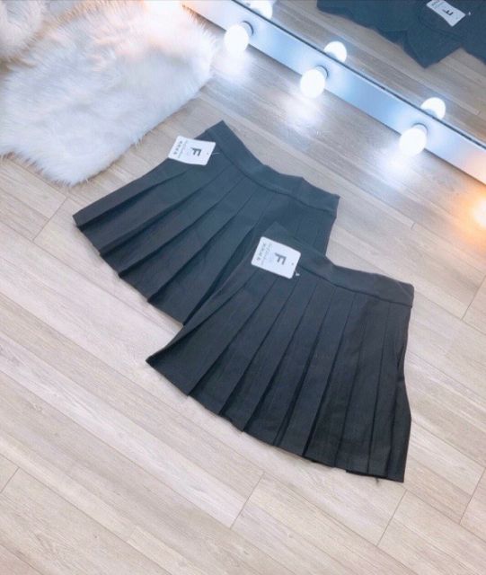 CHÂN VÁY TENNIS VỀ ĐEN