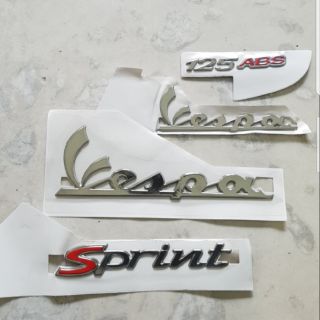 Tem vespa sprint chính hãng ( gồm 4 chữ như hình )