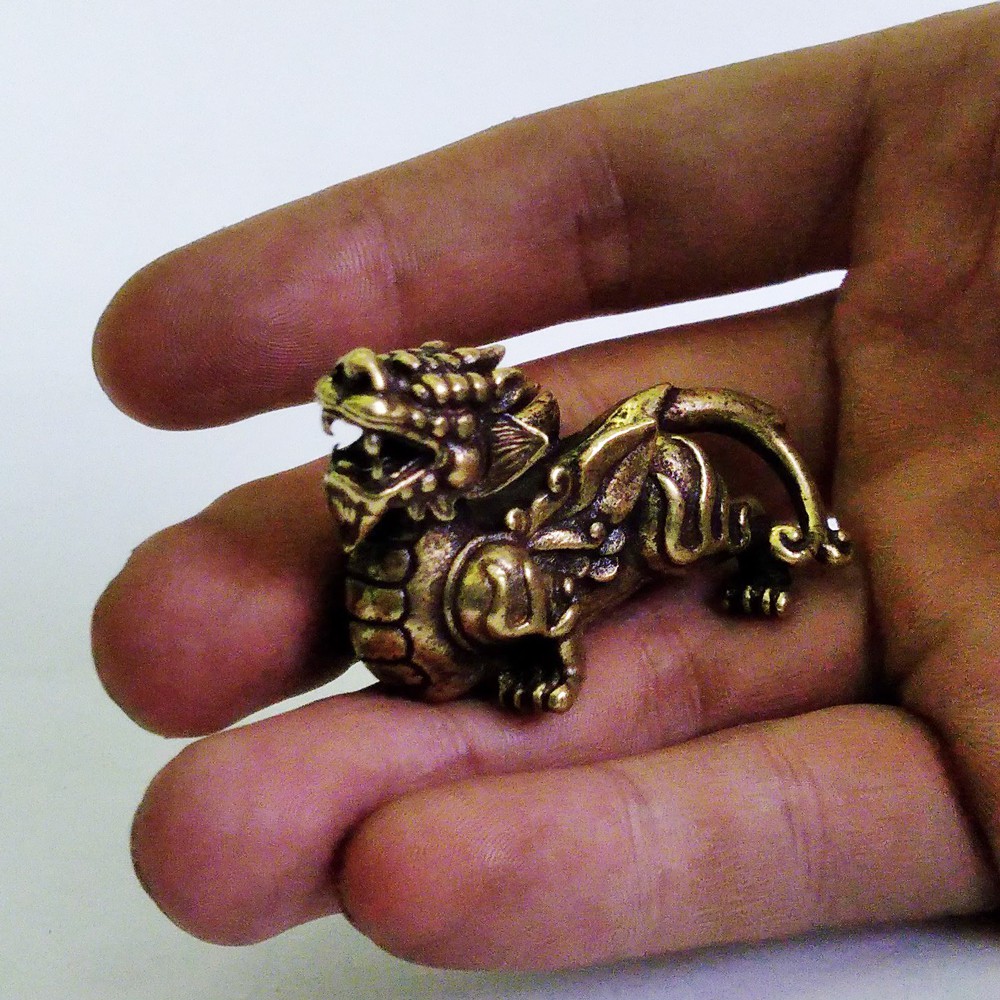 Tượng tỳ hưu mini bằng đồng giá rẻ làm phụ kiện tiểu cảnh, phụ kiện bàn trà, trang trí bonsai, làm quà tặng | BigBuy360 - bigbuy360.vn