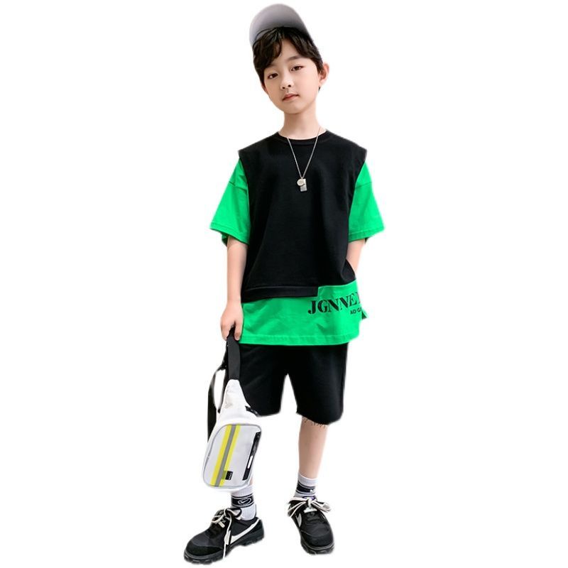 Bộ đồ của bé trai ngắn tay giả hai mảnh vừa và lớn quần áo trẻ em thương hiệu thể thao mỏng phầnQ