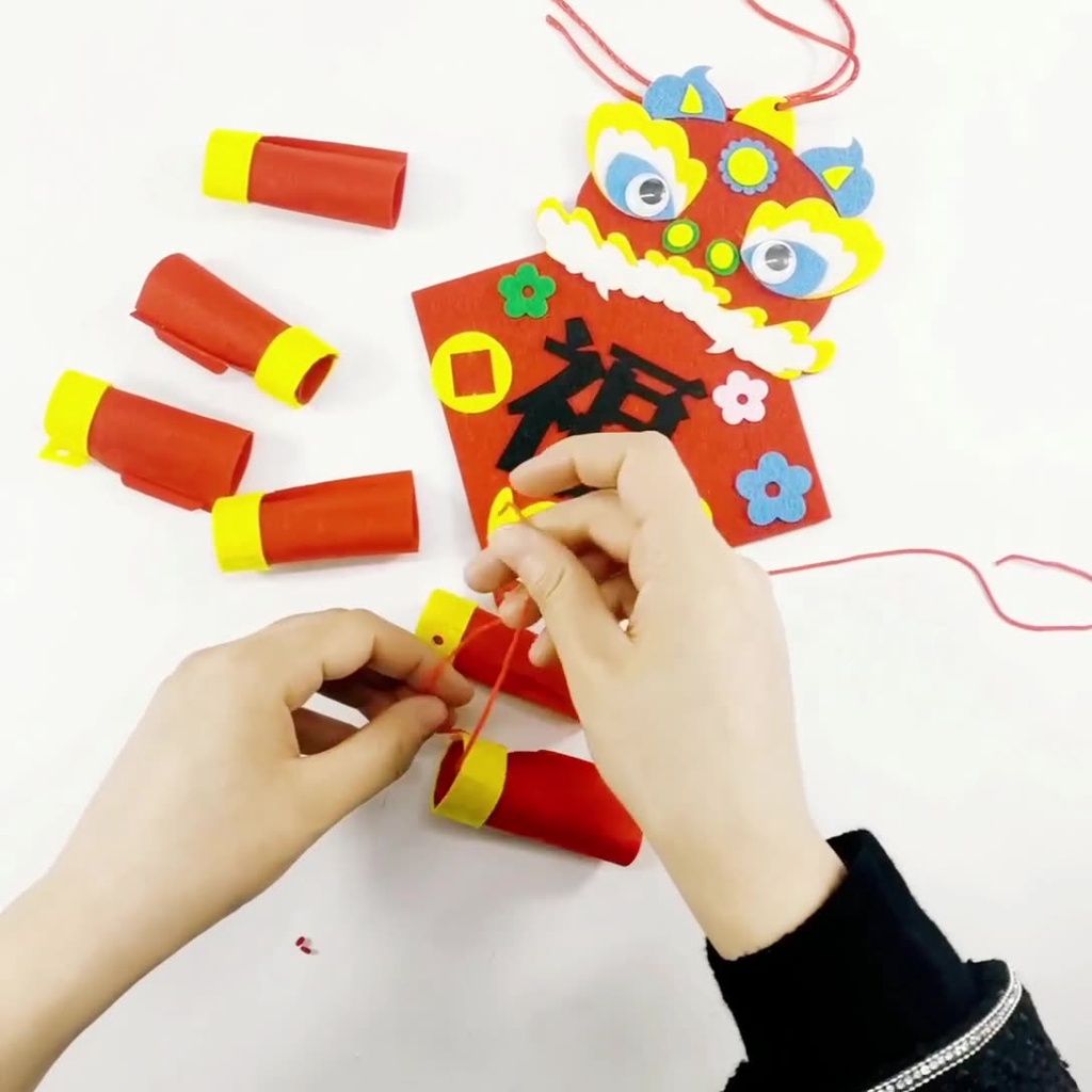 Dây treo trang trí năm mới hình hổ hoạt hình phong cách Trung Hoa