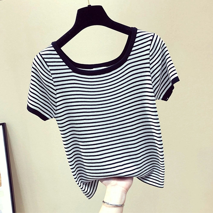 Áo thun dệt kim tay ngắn kẻ sọc