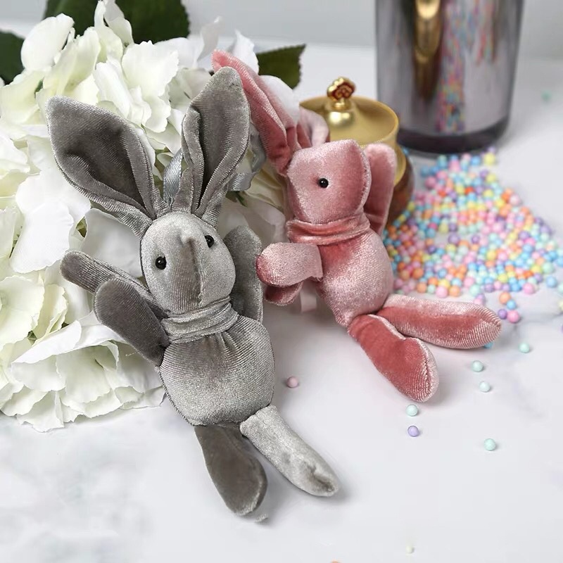 Gấu bông thỏ nhung để hộp quà tặng sang trọng