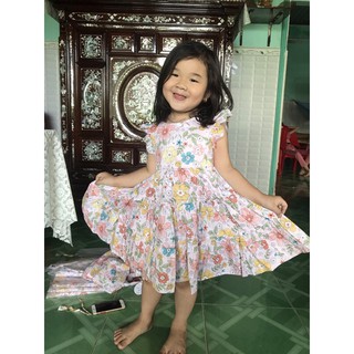 đầm bé gai