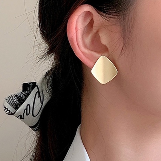 Bông Tai Kim Loại Thời Trang Hàn Quốc Dành Cho Nữ