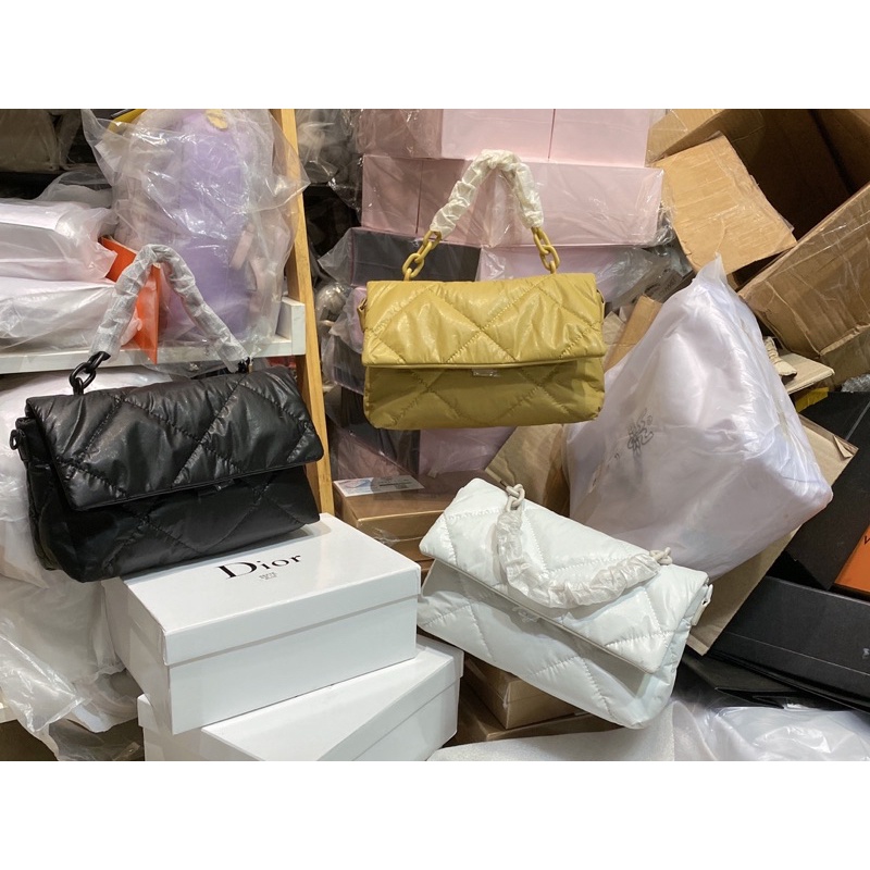Túi cnk đeo chéo dáng flap19 da mềm