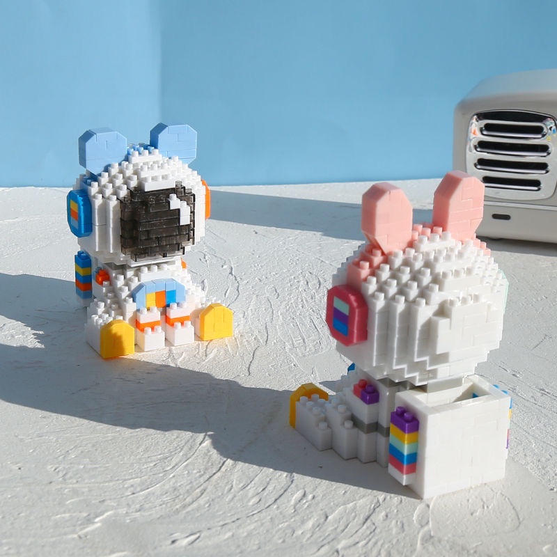 Logo Lắp Ráp Lego Phát Sáng Hình Phi Hành Gia Anne Andy Làm Quà Tặng Trang Trí