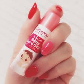 SON DƯỠNG MÔI CHO BÉ WAKODO
