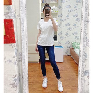 Áo thun trơn cổ tim