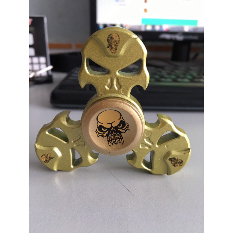 Đồ chơi con quay Spinner 3 cánh Đầu Lâu  - Spinner Quay siêu lâu