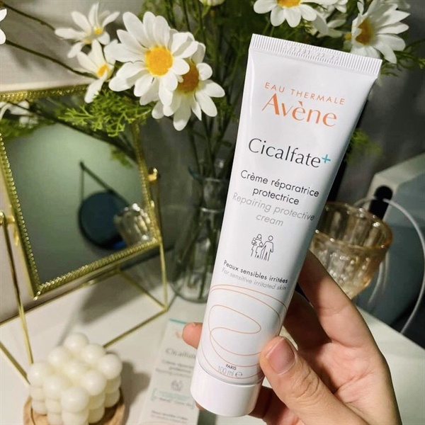 KEM DƯỠNG ẨM AVENE CICALFATE+