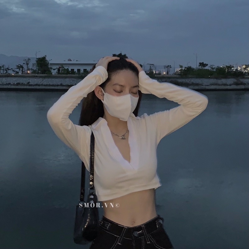 [ ẢNH THẬT ĐỘC QUYỀN SMOR.VN ] Áo croptop tay dài cổ V
