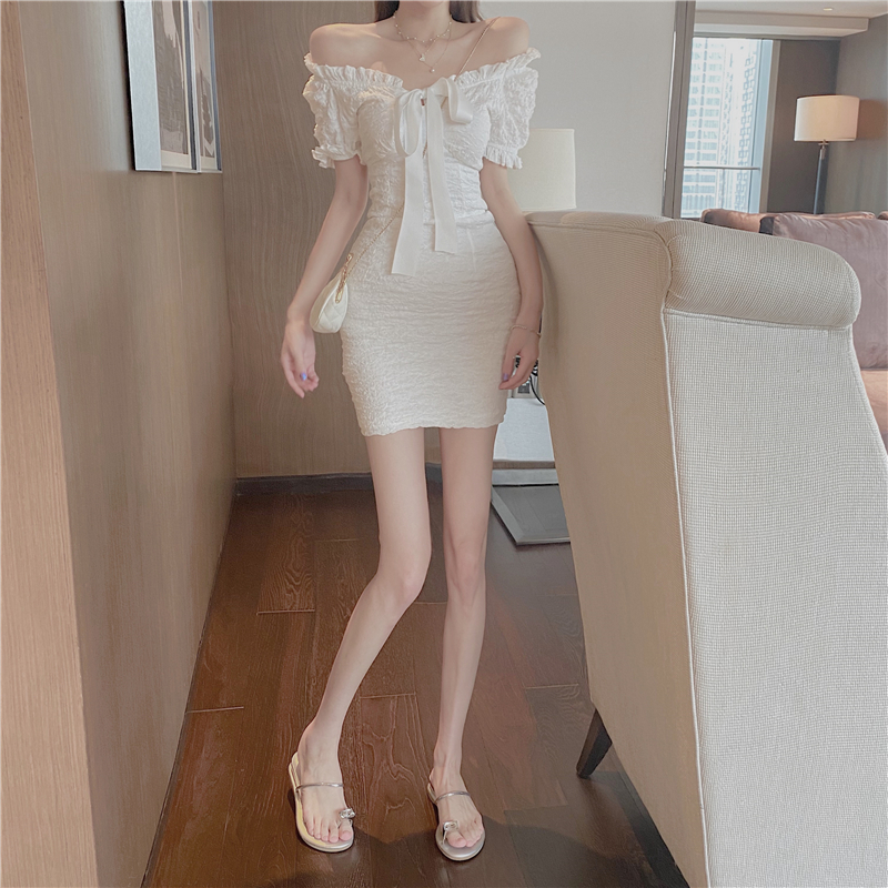 Đầm Trễ Vai Tay Phồng Thiết Kế Ôm Sát Tôn Dáng | BigBuy360 - bigbuy360.vn