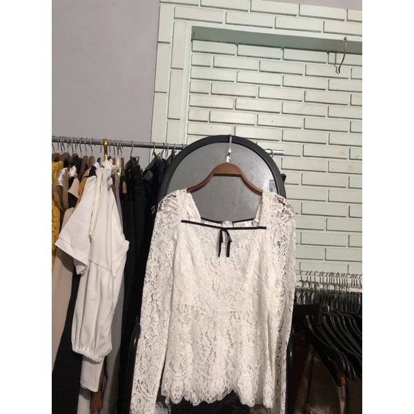 Áo ren thiết kế riêng sale lỗ