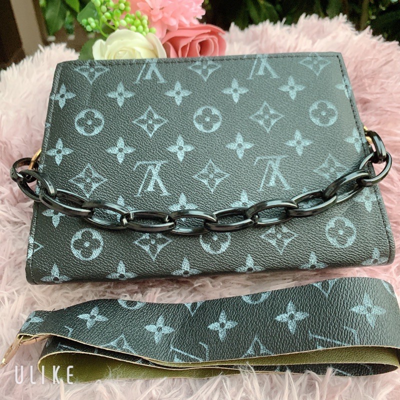 [Mã FAMAYWA2 giảm 10K đơn 50K] Túi đeo chéo hình hộp phối xích sang trọng màu xanh - Túi đeo chéo Lv giá rẻ | BigBuy360 - bigbuy360.vn