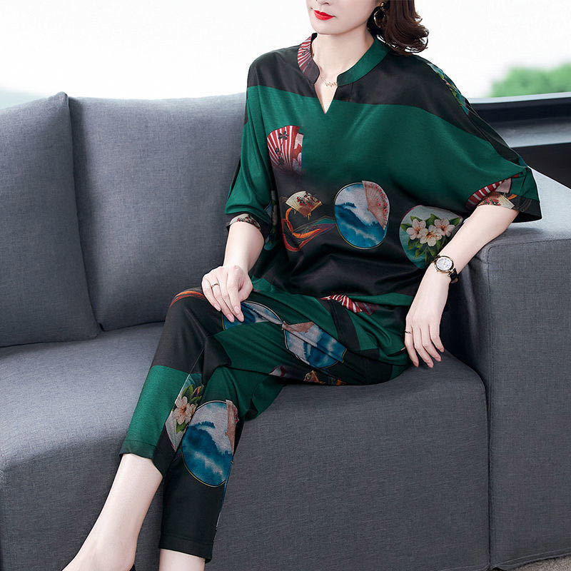 Bộ quần áo hai mảnh kích thước lớn dáng ôm đơn giản dành cho các bà mẹ | BigBuy360 - bigbuy360.vn