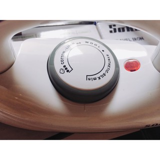 BÀN LÀ (BÀN ỦI) HƠI NƯỚC