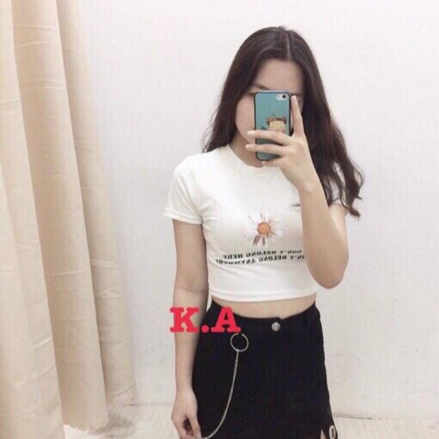 .... Áo thun nữ Croptop  siêu hot