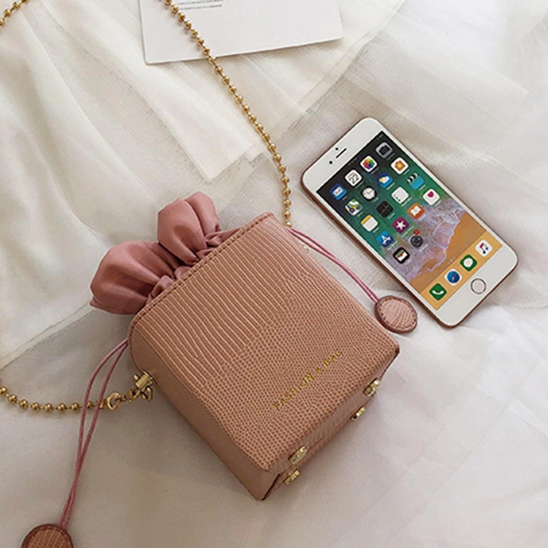 Túi đeo chéo IELGY mini dây đeo chuỗi ngọc trai khóa dây rút thời trang cho nữ