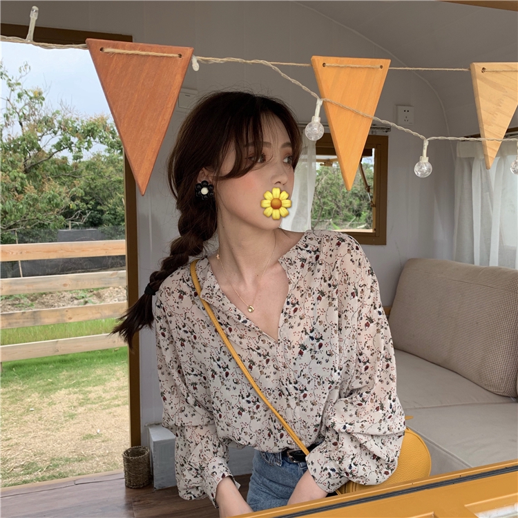 Áo kiểu cổ chữ V họa tiết hoa thời trang phong cách retro