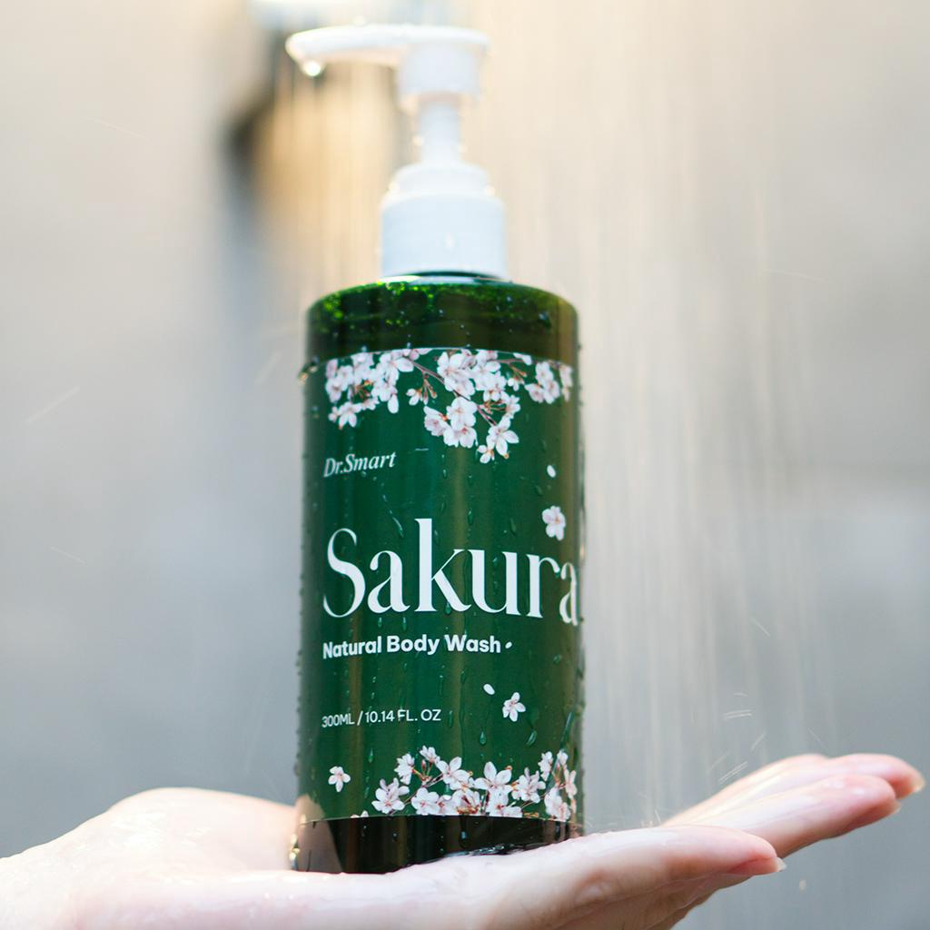 Sữa tắm làm trắng Hàn Quốc Dr.Smart Sakura , dưỡng ẩm hương hoa anh đào300ml