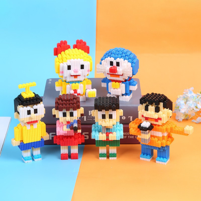 Bộ lego lắp ráp mô hình các nhân vật Doraemon, Nobita, Xuka, Chaien, Doraemi đáng yêu