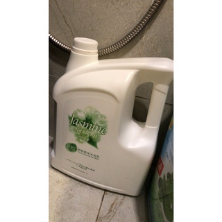 sữa tắm nước hoa J&D 4L