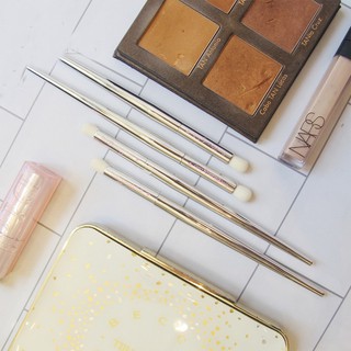 Cọ IT Nhấn Hốc ( Smugde Brush )