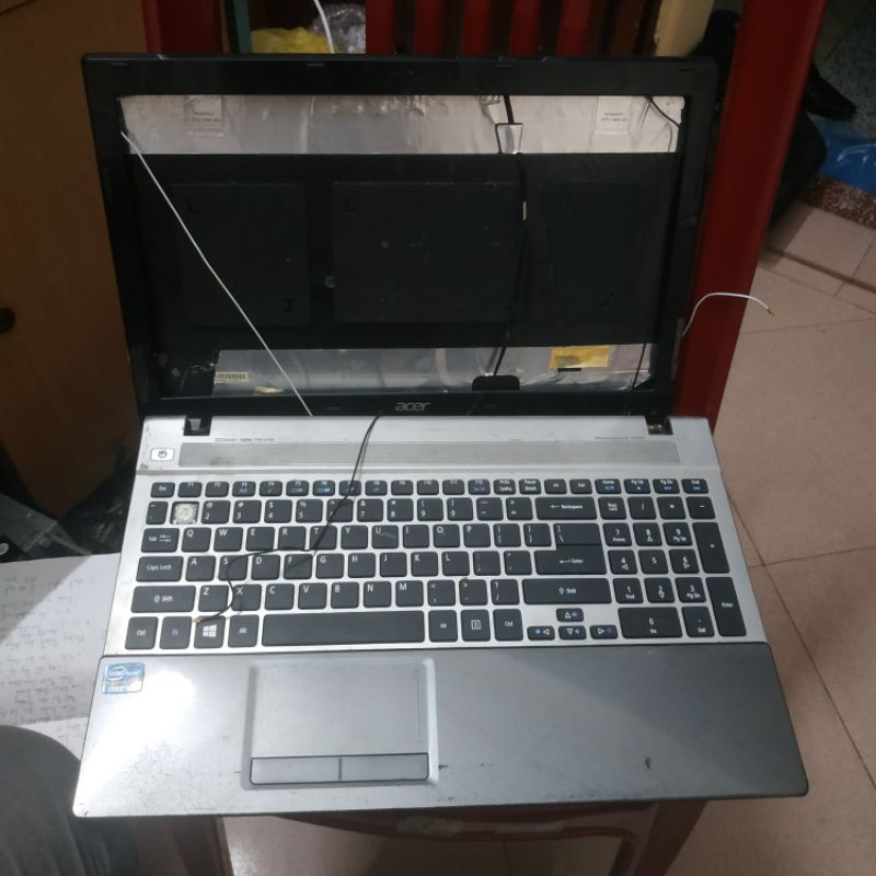 Main laptop acer e1 571 kèm cpu i5