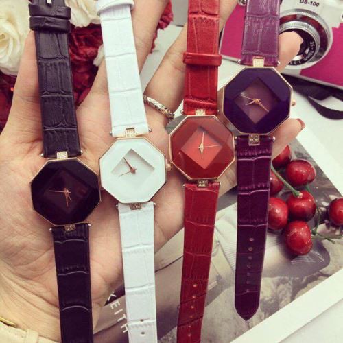 [Mã FAMAYFA2 giảm 10K đơn 50K] [CỰC HOT] ĐỒNG HỒ NỮ DÂY DA LỤC GIÁC 8 CẠNH RẤT ĐẸP | BigBuy360 - bigbuy360.vn
