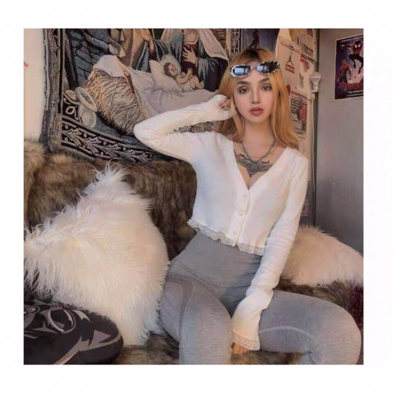 [SIÊU HOT] Áo Croptop Thun Tăm Phối Ren Nữ - Crt Tay Dài Cổ V Bánh Bèo Tiểu Thư Phông Trắng Ulzzang Sexy HOT | BigBuy360 - bigbuy360.vn