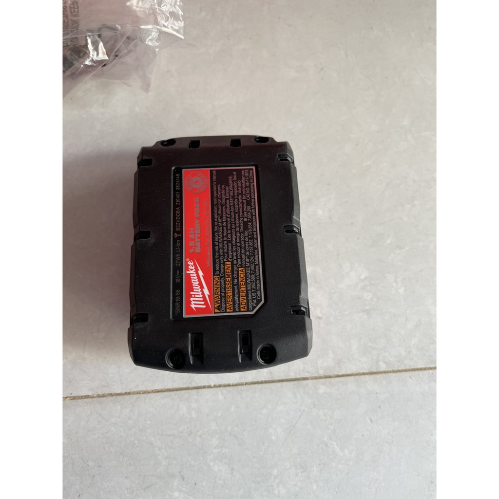 Pin milwaukee 1.5AH 18v