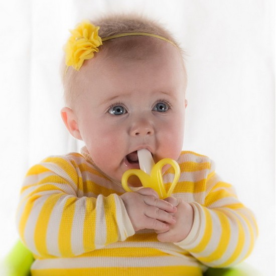 Gặm nướu silicon hình quả chuối giúp bé giảm ngứa lợi, đau nướu khi mọc răng