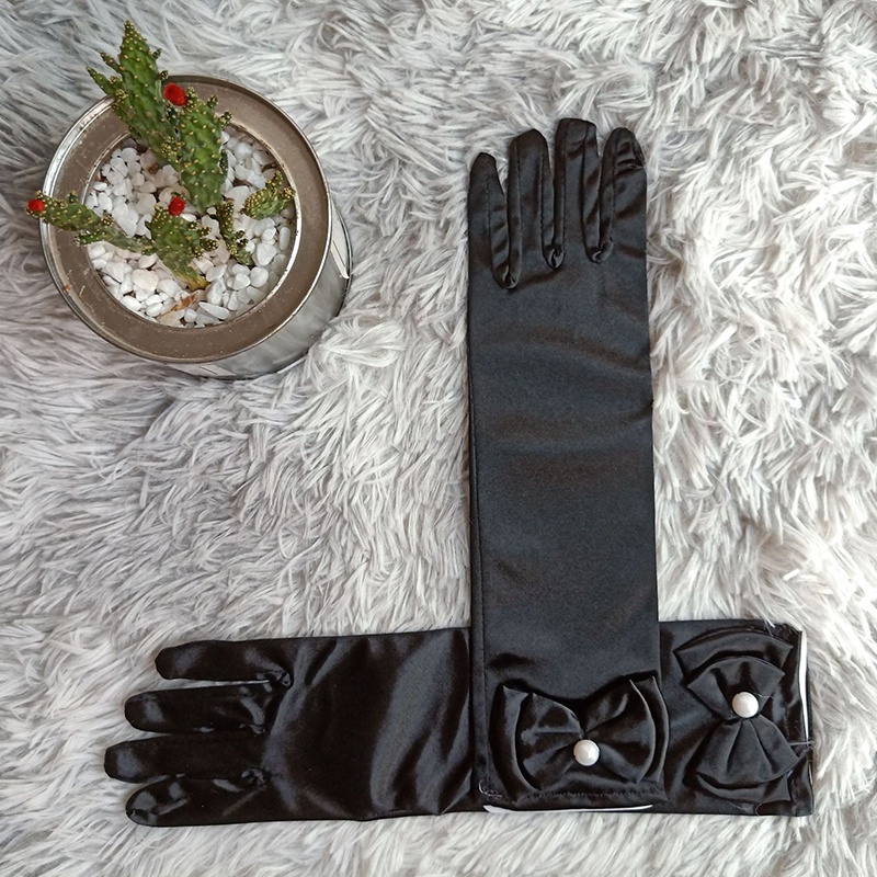 Đôi găng tay vải satin dài dễ thương cho bé