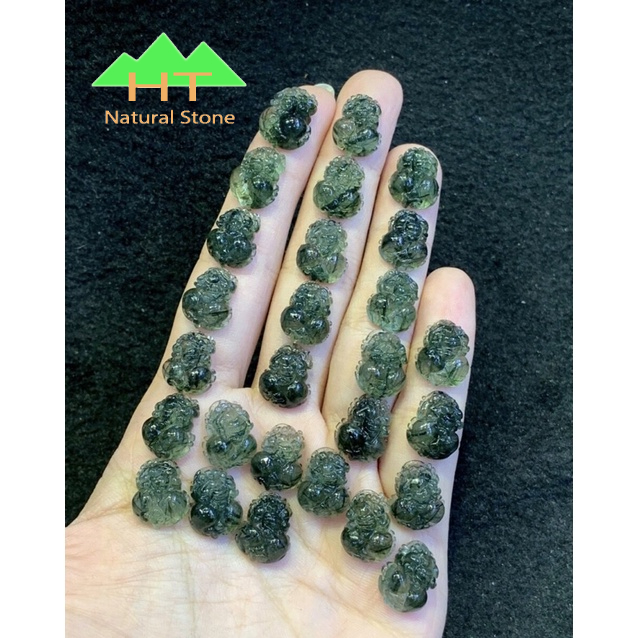 Mặt dây chuyền đeo cổ Hồ Ly và Tì Hưu đá Ta tóc xanh,tóc đen kích thước 14mm