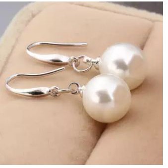 Bông tai nữ móc câu hạt châu trắng đơn giản dễ thương - midori