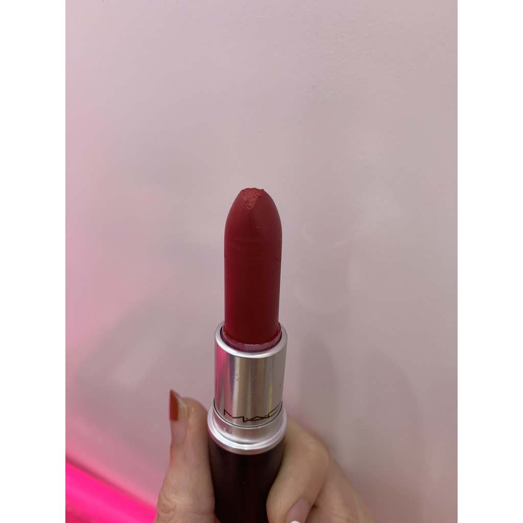 Thanh lý son MAC Ruby Woo (lỗi như hình)